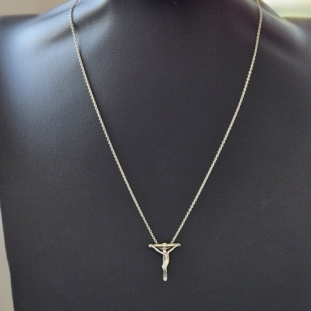 Tiffany & Co. Sterling Silver Crucifix Pendant Necklace w/ Box & Pouch